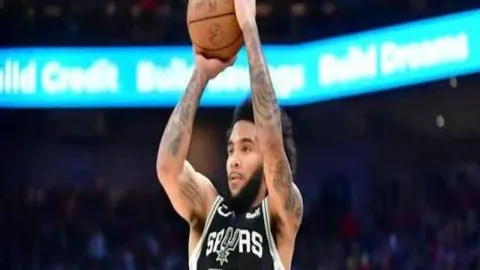 巴西男足主帅儒尼奥尔遭阿根廷1-4痛击后宣布离职